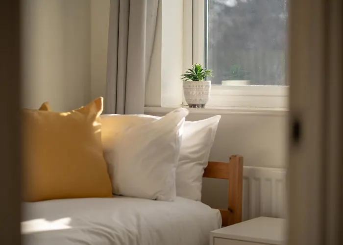 Pottery Wharf By Horizon Stays